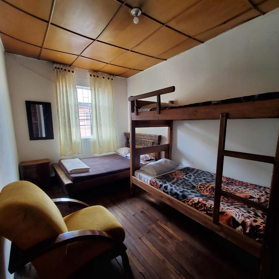 Hostal Cq Chapinero Богота Екстериор снимка